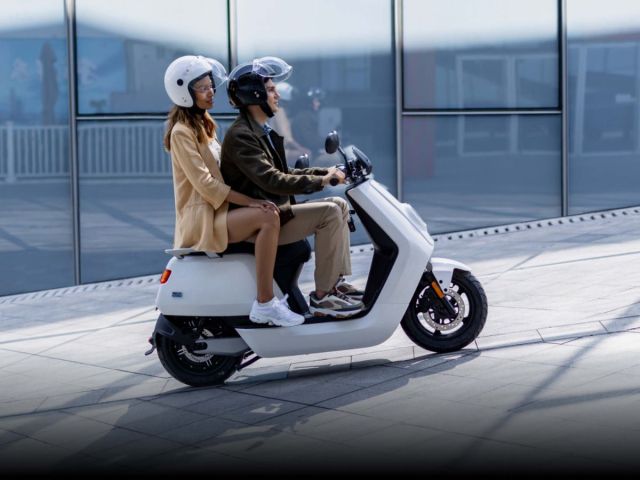 Brame Sports Motos SCOOTERS ÉLECTRIQUES